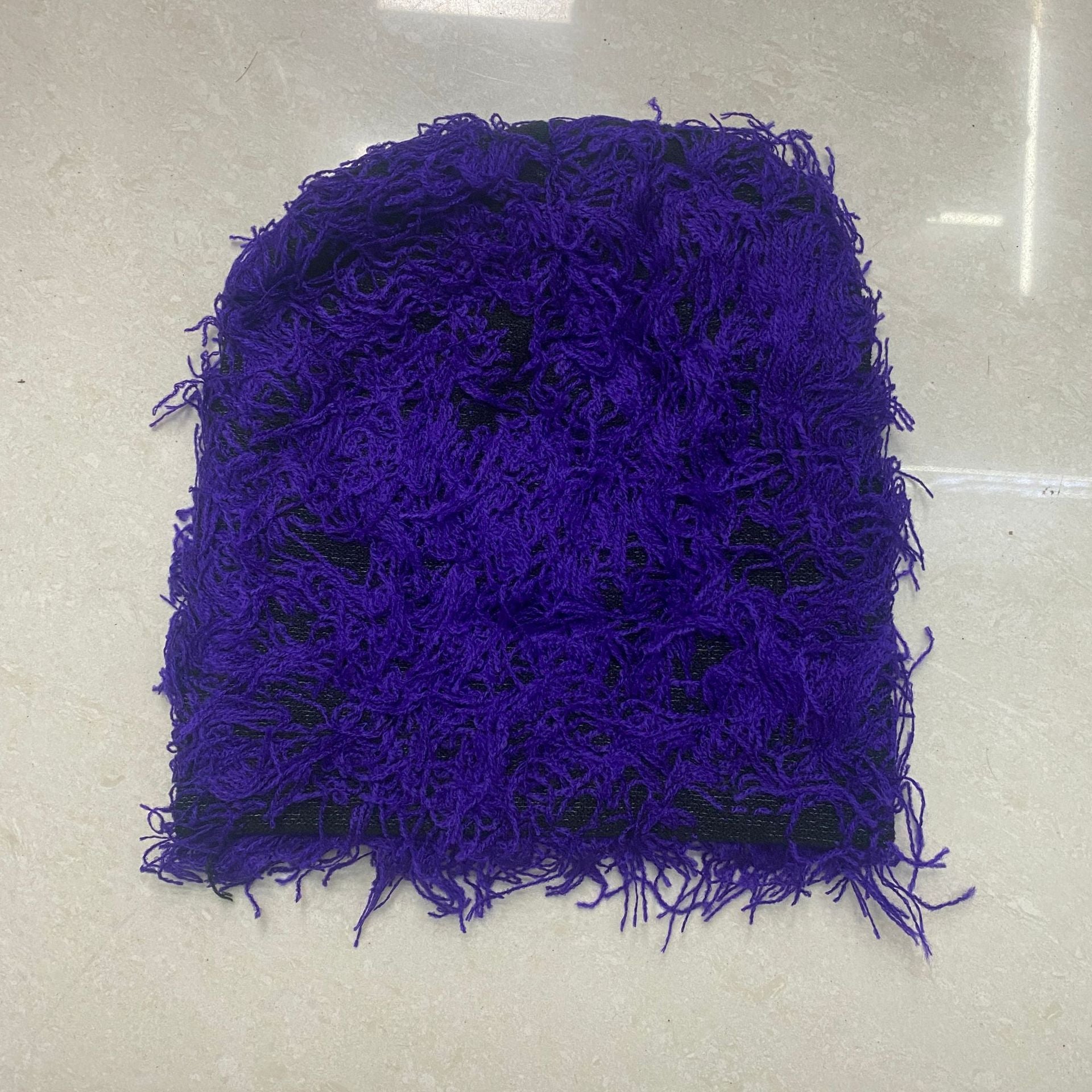 Textured Knitted Beanie with Multi-Color Yarn Design and Cozy Winter Streetwear Style