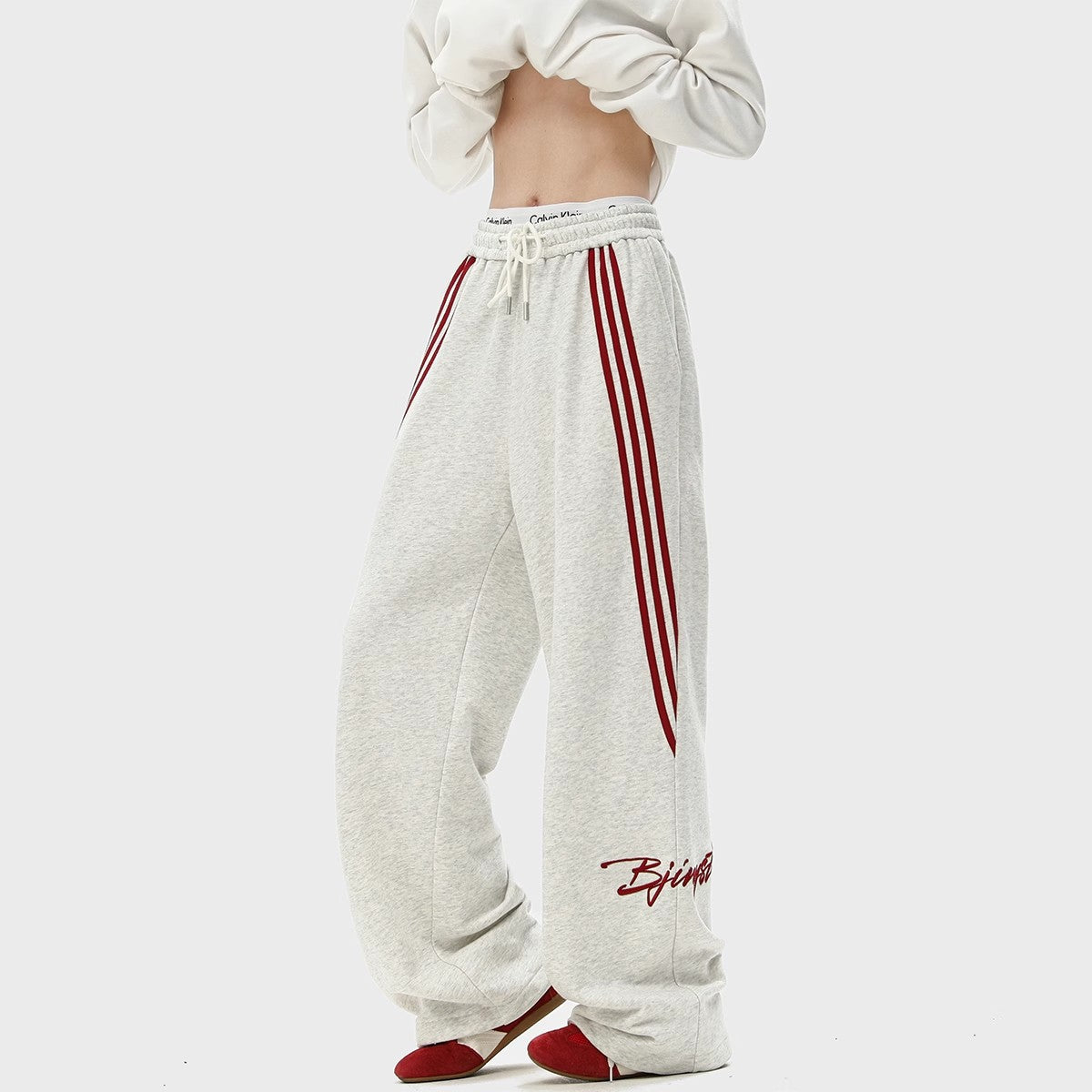 Wide-Leg Casual Sweatpants with Side Stripes and Drawstring Waist for Relaxed Everyday Comfort