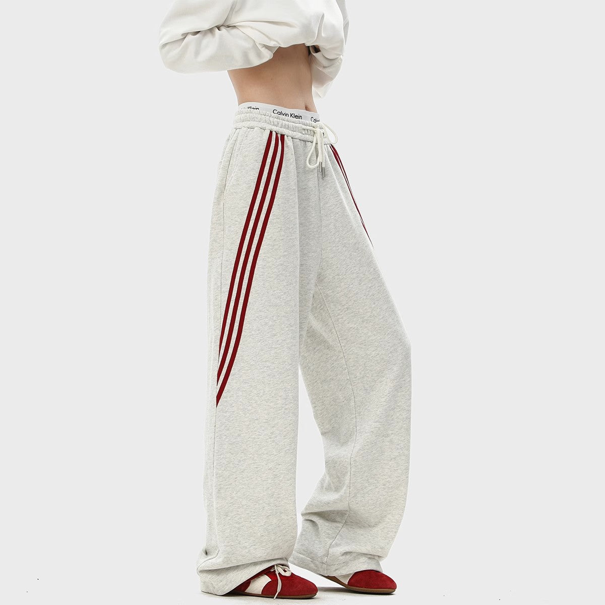 Wide-Leg Casual Sweatpants with Side Stripes and Drawstring Waist for Relaxed Everyday Comfort
