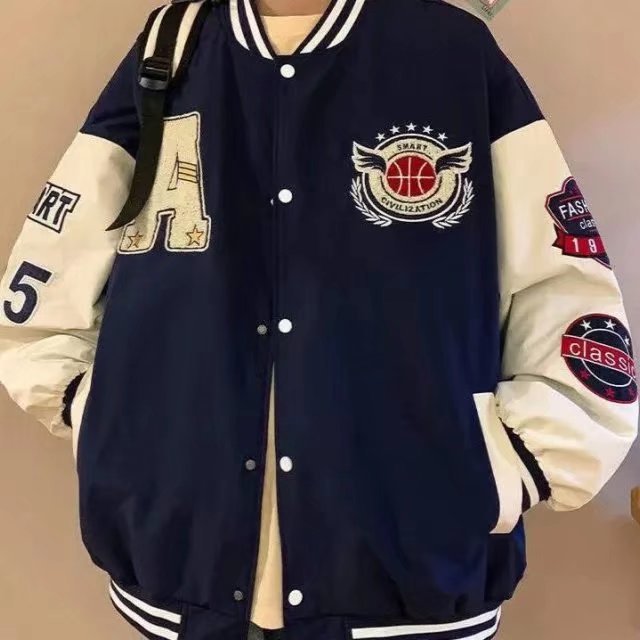 Retro Varsity Jacket with Contrast Sleeves and Embroidered Patch Details for Classic Streetwear