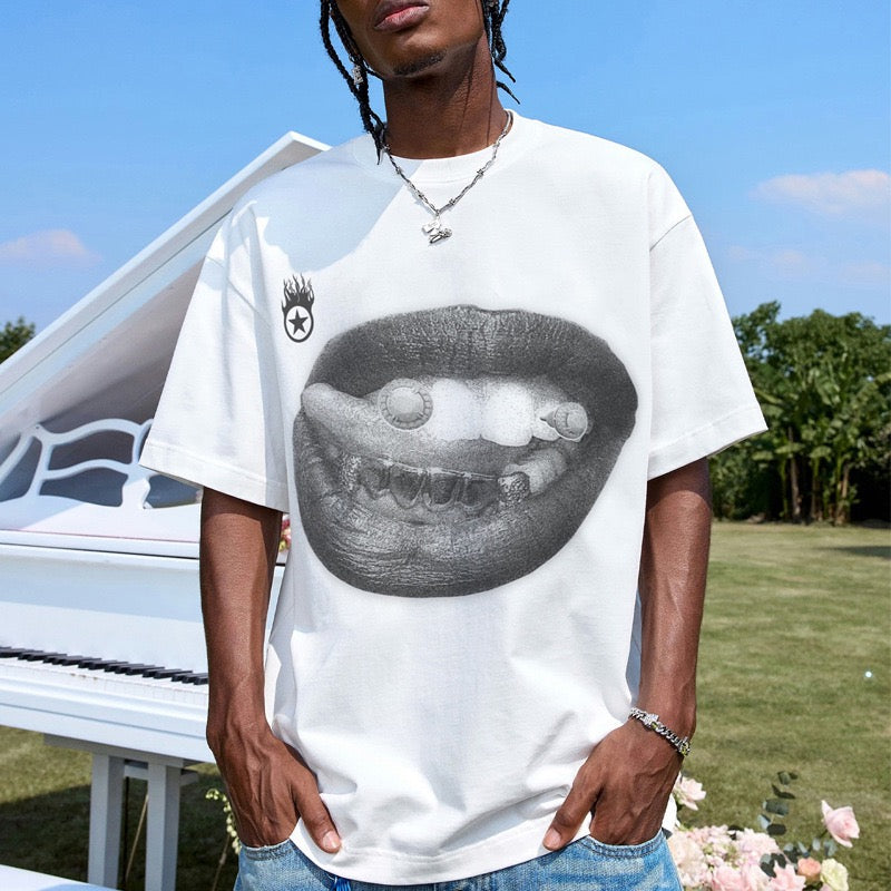 Oversized Graphic Lip Print Tee with Metallic Grill Design