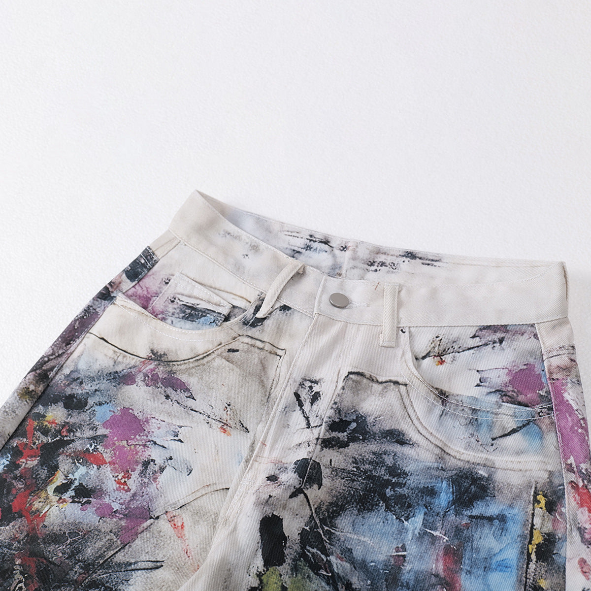 Graffiti Print Wide-Leg Jeans with Paint-Splatter Design