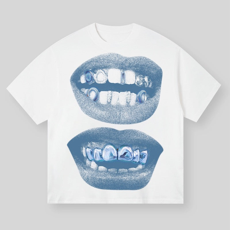 Oversized Graphic Lip Print Tee with Metallic Grill Design